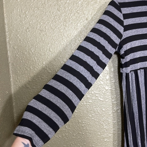 T-Shirt Stripe Turtleneck Dress or Tunic - Picture 3 of 7